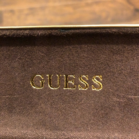 Guess glasses Case